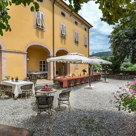 Coselli's Luxury Villa *