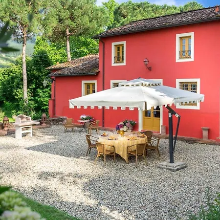 Coselli's Luxury Villa Capannori