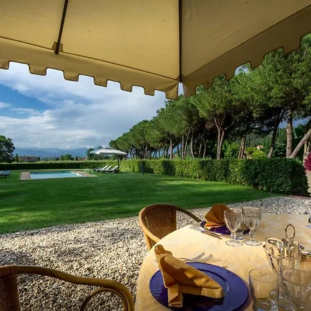 Coselli's Luxury Villa *
