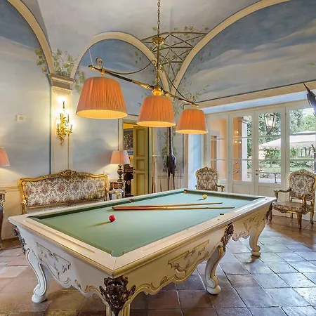Coselli's Luxury *